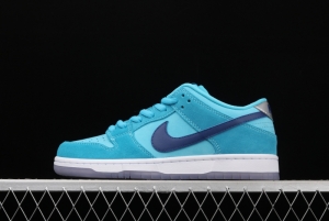 NIKE SB DUNK Low Pro sky blue fur-like fluorescent bottom low-top casual board shoes BQ6817-400