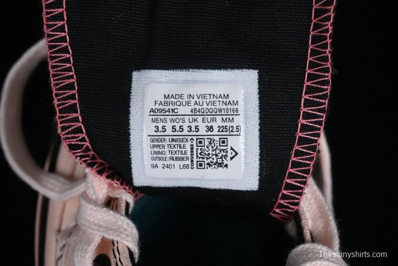 Converse Chuck 70s High Top Casual Sneakers in Black and Pink - A09541C