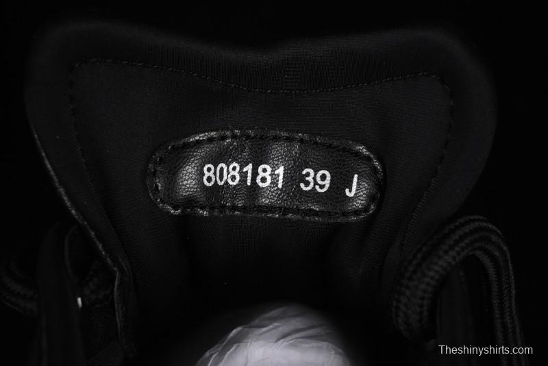 Alexander McQueen Flexion Retro Sneakers in Black with Diamond Grain Calfskin - 8.F6