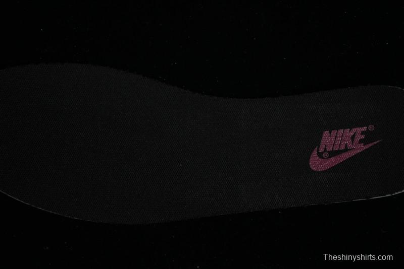 Nike SB Dunk Low Custom Collaboration Otomo Katsuhiro x Nike SB Dunk Low "Steamboy OST" - CT0856-101