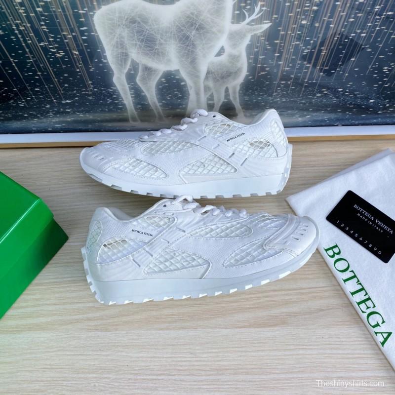 2025 Unisex Bottega Veneta White Lightweight Mesh Runner Sneakers LY00310