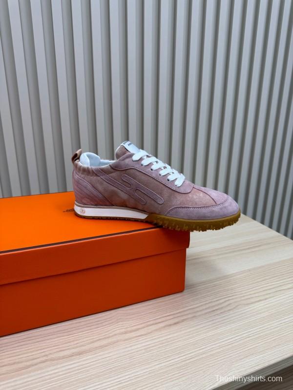 2025 Women Hermès Pink Suede Sneakers LY00310