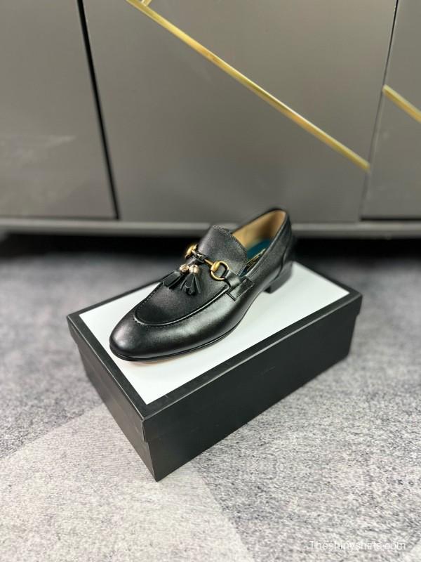 2024 Men Louis Vuitton Black Leather Loafer