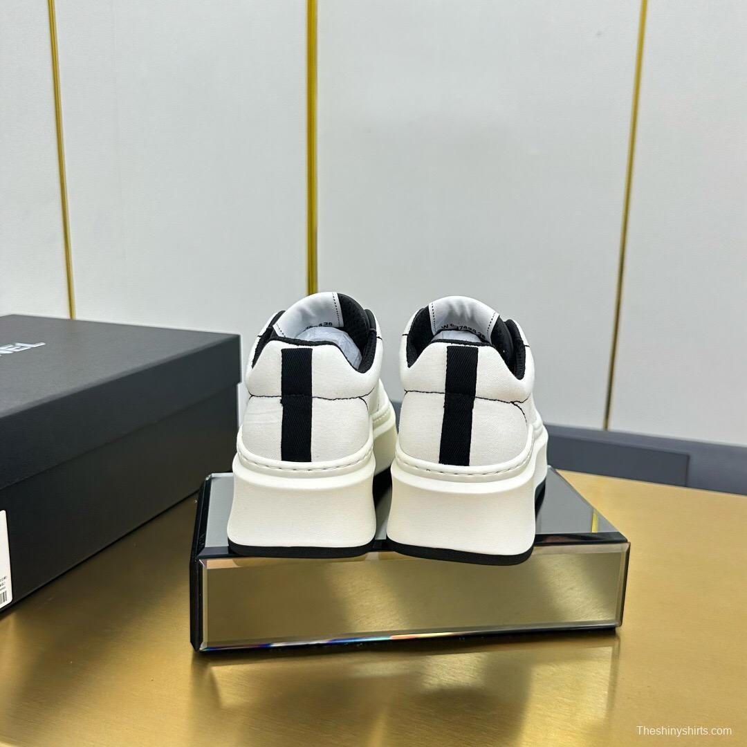 2025 Unisex Chanel White Black Silk Leather Sneakers Embroidery