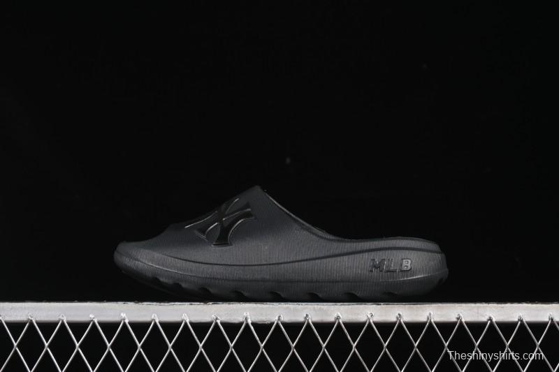 New York Yankees MLB Skipper Slide Summer Casual Sandals - 3ALPS015350BKS