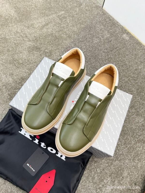 Kiton Men's Four Seasons Classic Casual Slip-On Loafer - AS00320