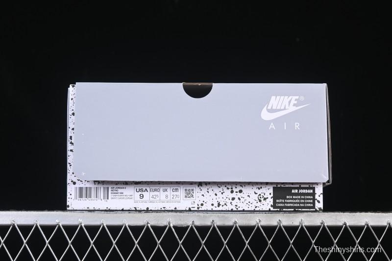 Nike Air Jordan 5 Retro Basketball Shoes with Wolf Grey Design - DD0587-002